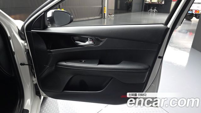 Kia K3 2024 — photo 14