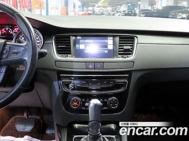 Peugeot 508 2015 — photo 11