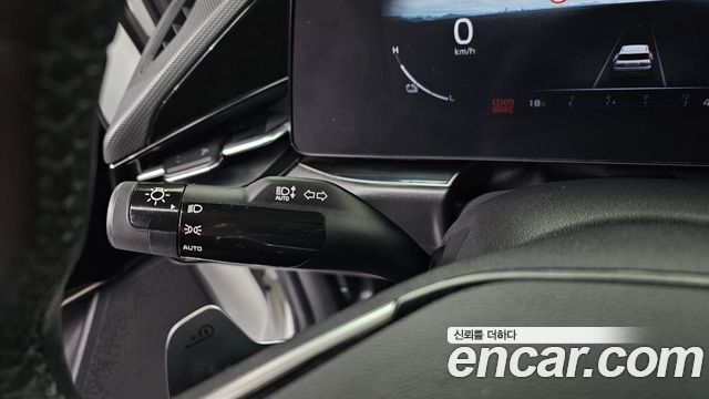 Kia Niro 2023 — photo 13