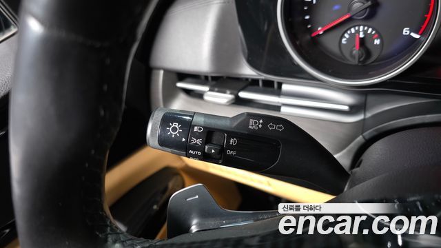 Kia Canival 2021 — photo 30