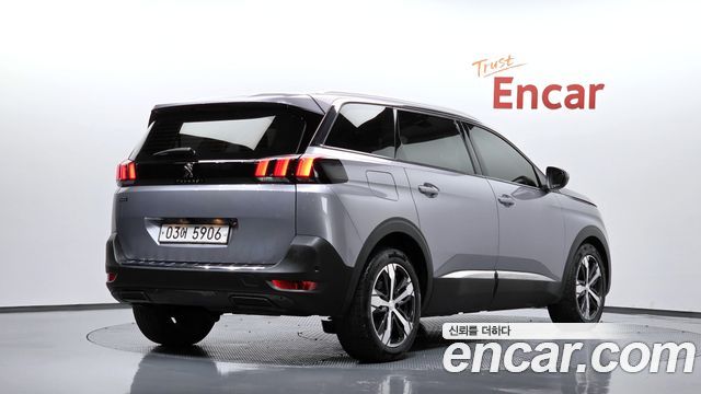 Peugeot 5008 2018 — photo 2