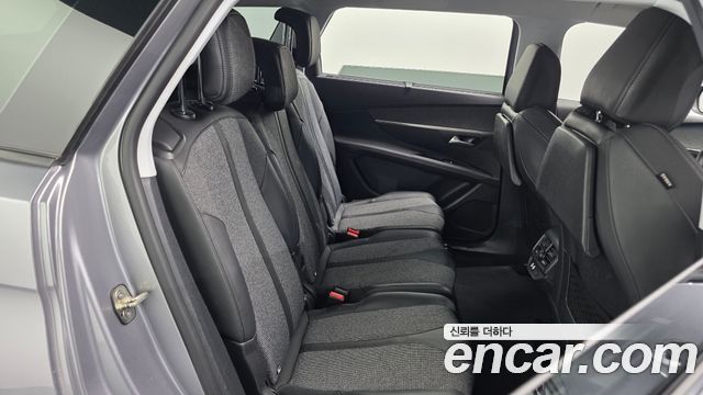 Peugeot 5008 2018 — photo 17