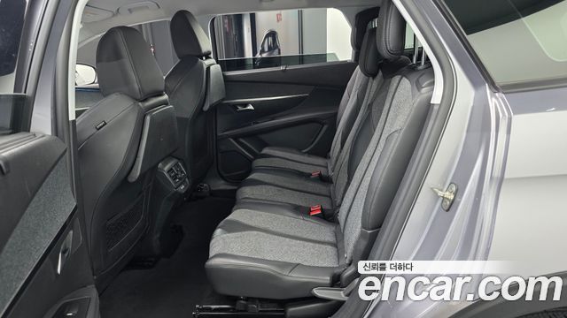 Peugeot 5008 2018 — photo 18