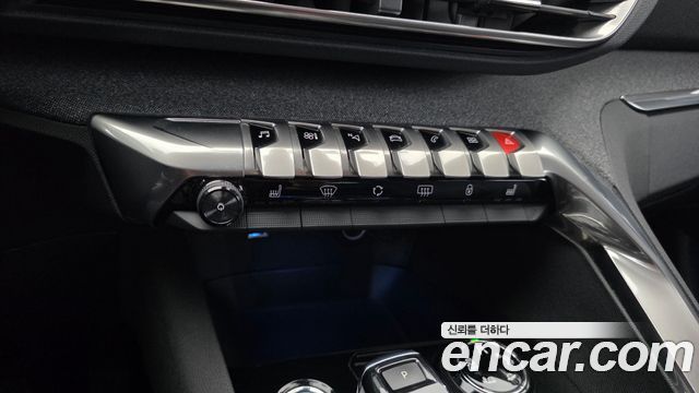 Peugeot 5008 2018 — photo 26