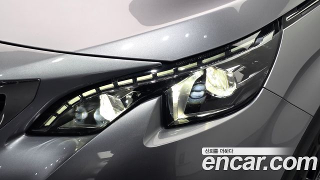 Peugeot 5008 2018 — photo 8