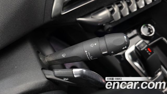 Peugeot 5008 2018 — photo 27