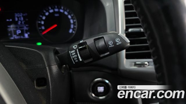 KG Mobility Rexton 2019 — photo 28