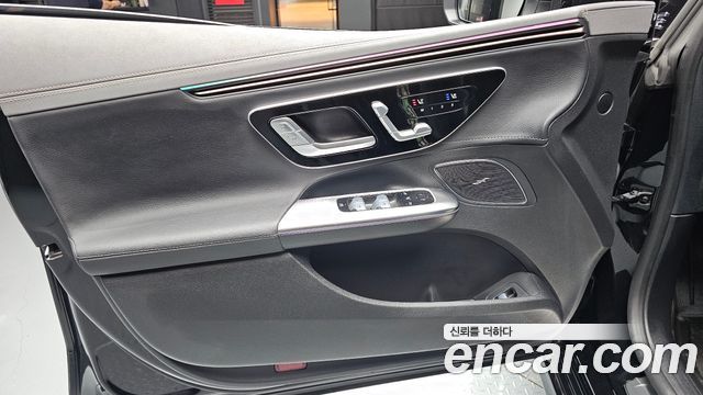 Mercedes-Benz EQE 2024 — photo 14