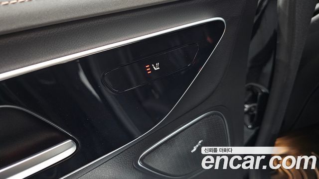 Mercedes-Benz EQE 2024 — photo 33