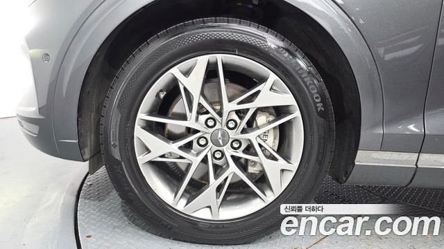 Genesis GV70 2023 — photo 5