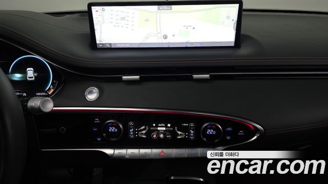 Genesis GV70 2023 — photo 19