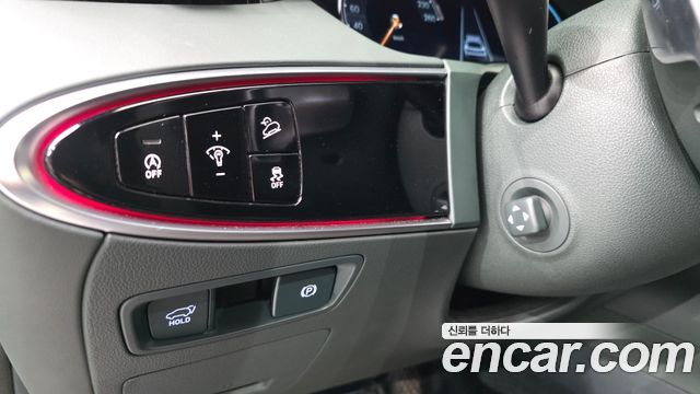 Genesis GV70 2023 — photo 26