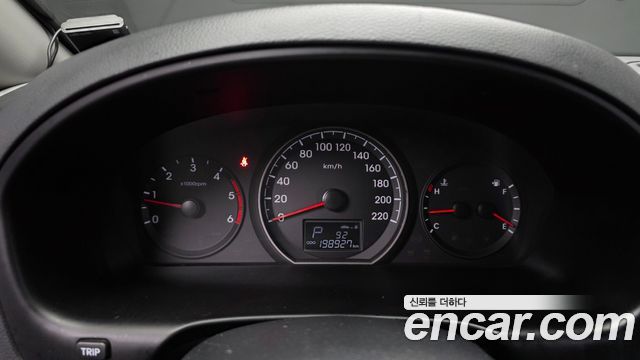 Hyundai Starex 2017 — photo 8