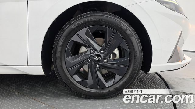 Hyundai AVANTE 2023 — photo 5