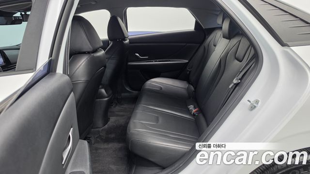 Hyundai AVANTE 2023 — photo 11