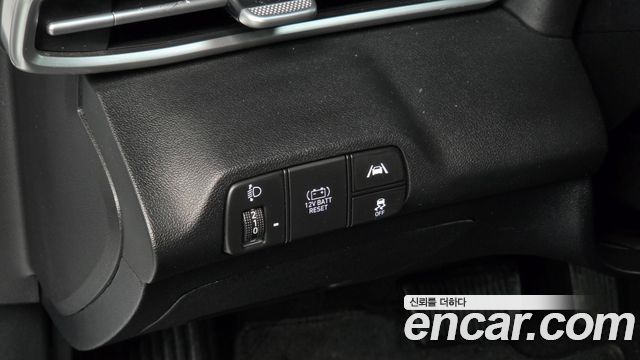 Hyundai AVANTE 2023 — photo 16