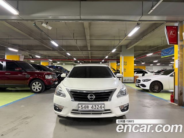 Nissan Altima 2015 — photo 1