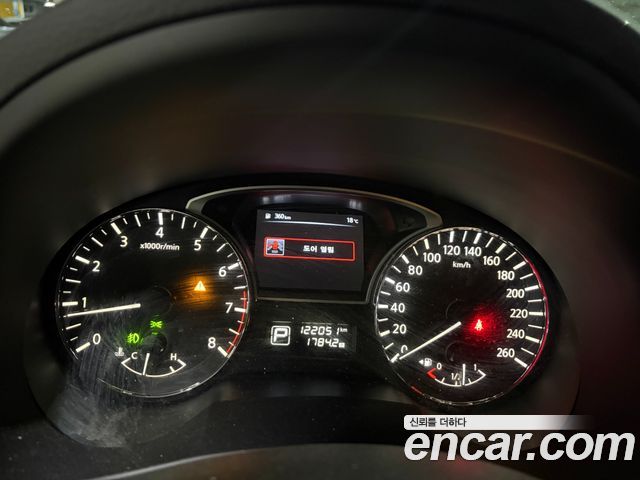 Nissan Altima 2015 — photo 8