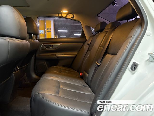 Nissan Altima 2015 — photo 11