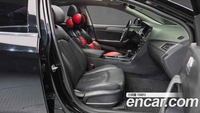 Hyundai Sonata 2016 — photo 11