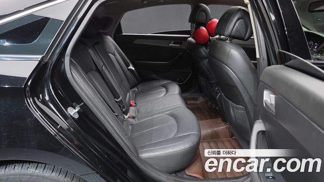 Hyundai Sonata 2016 — photo 12