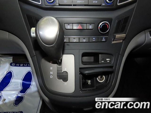 Hyundai Starex 2019 — photo 12