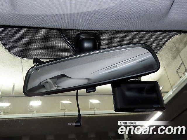 Hyundai Starex 2019 — photo 15
