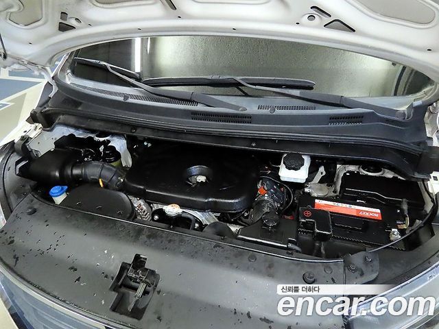 Hyundai Starex 2019 — photo 19