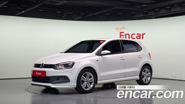 Volkswagen Polo 2013 — photo 1