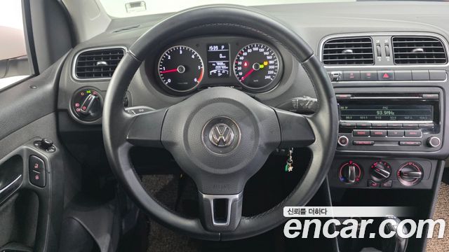Volkswagen Polo 2013 — photo 13