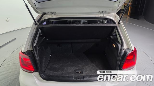Volkswagen Polo 2013 — photo 20