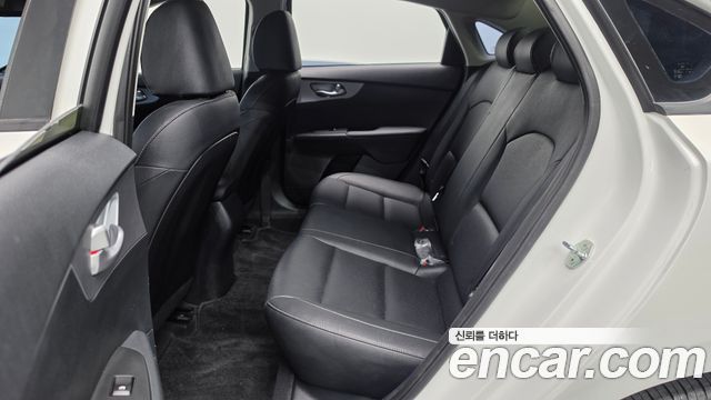 Kia K3 2024 — photo 11