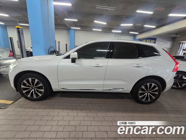 Volvo XC60 2023 — photo 5