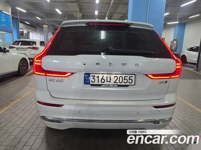 Volvo XC60 2023 — photo 6