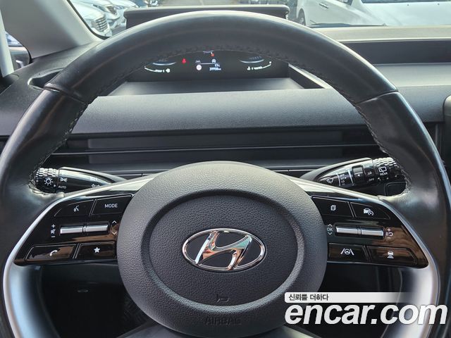 Hyundai Staria 2023 — photo 11