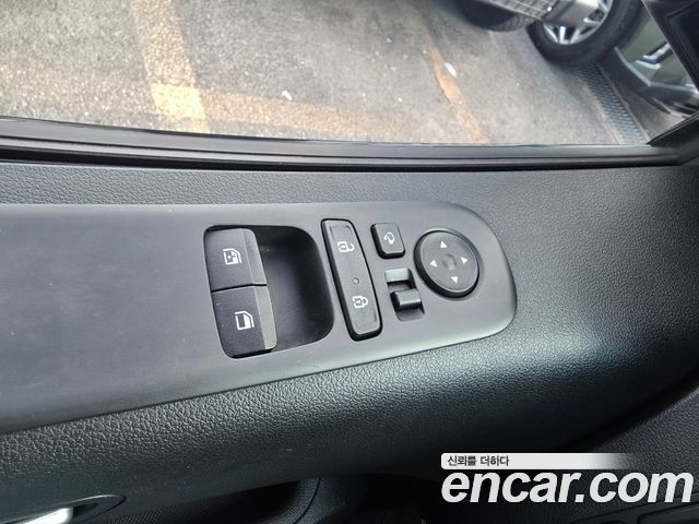 Hyundai Staria 2023 — photo 17