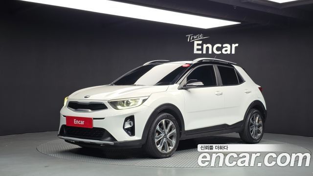 Kia Stonic 2018 — photo 1