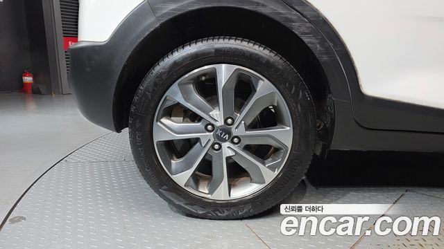 Kia Stonic 2018 — photo 5
