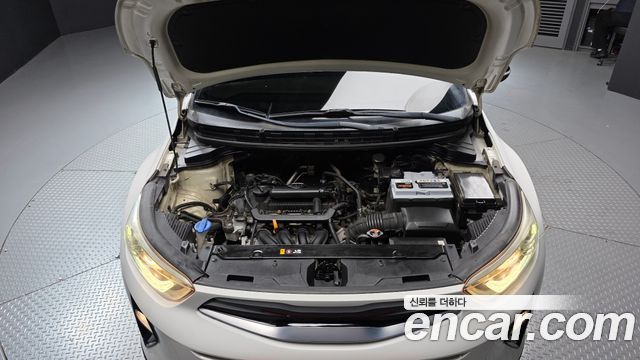 Kia Stonic 2018 — photo 6