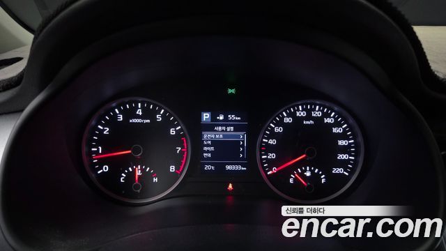 Kia Stonic 2018 — photo 8