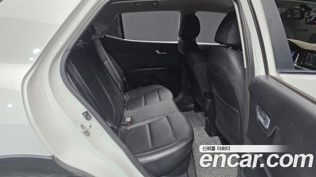 Kia Stonic 2018 — photo 12