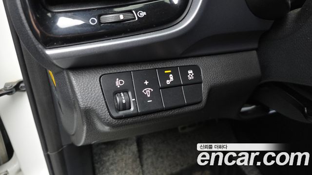Kia Stonic 2018 — photo 18