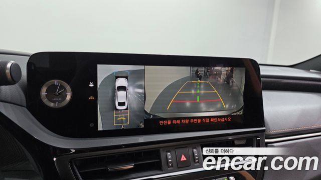 Lexus ES 2025 — photo 21