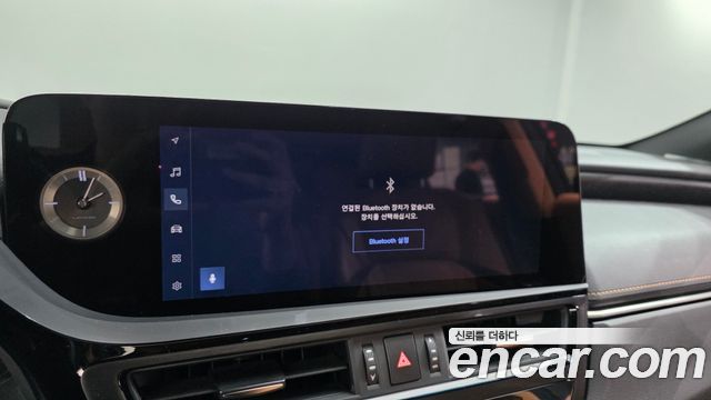 Lexus ES 2025 — photo 22