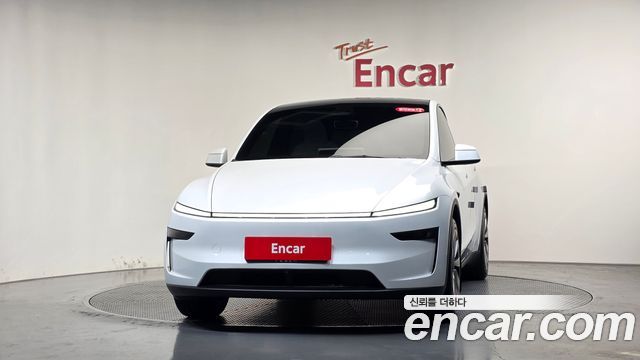 Tesla Model Y 2026 — photo 3