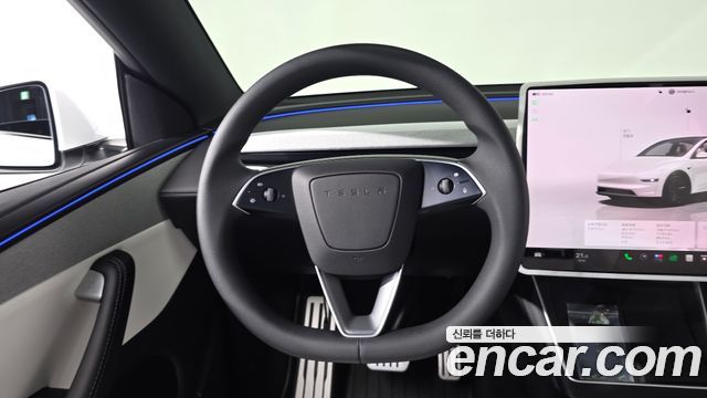 Tesla Model Y 2026 — photo 19
