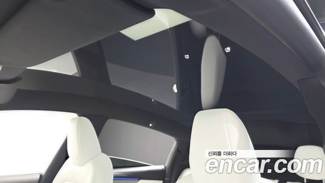 Tesla Model Y 2026 — photo 21