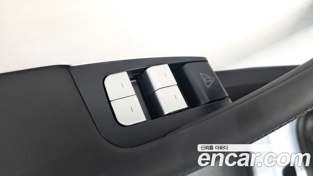 Tesla Model Y 2026 — photo 26