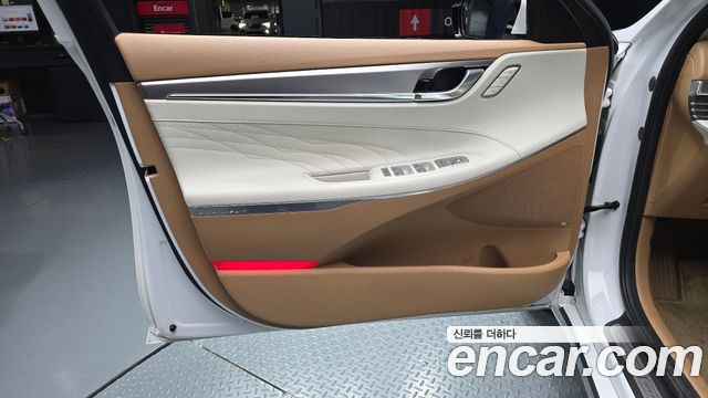 Hyundai Grandeur 2023 — photo 14