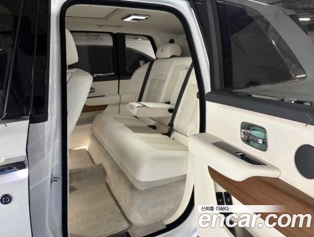 Rolls-Royce Cullinan 2022 — photo 8